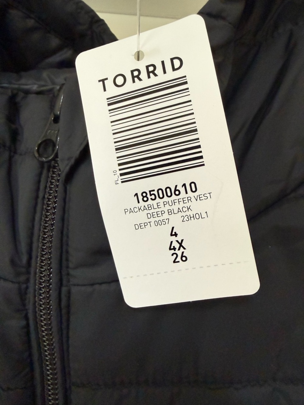 ✨ Brand New With Tags! Torrid Packable Puffer Vest - Deep Black - 4X ✨ - Picture 3 of 7